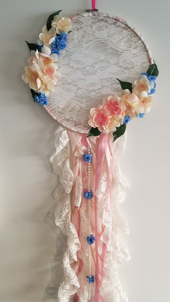 8 inch ~ Blush & Neutral Dreamcatcher